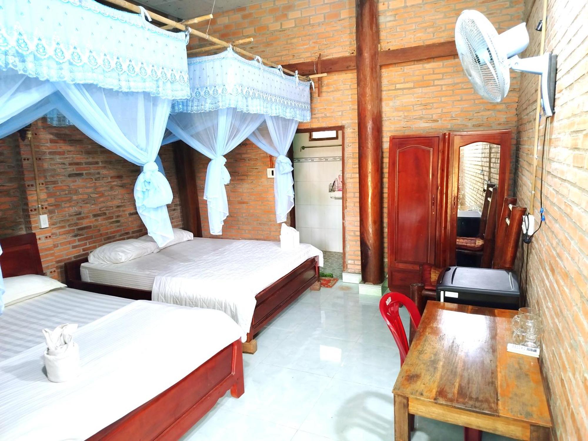 Green Hope Lodge Cat Tien Bagian luar foto